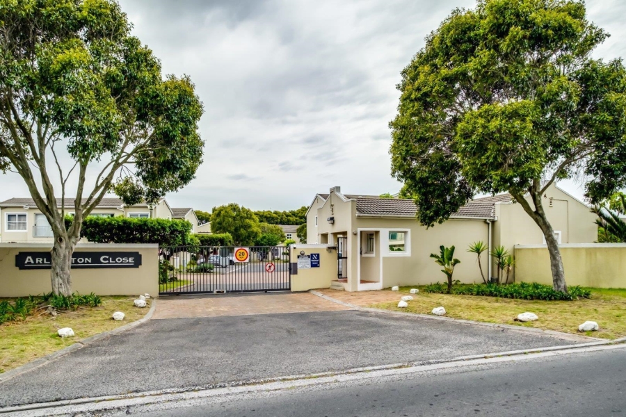 To Let 1 Bedroom Property for Rent in Kenilworth Western Cape